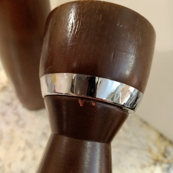 MCM Vintage Wood Salt Shaker & Peppermill Made in Japan 10.5" High - Picture 11 of 16